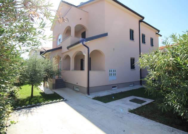 Apartment Iko 2