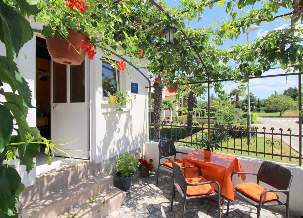 Apartment Pergola