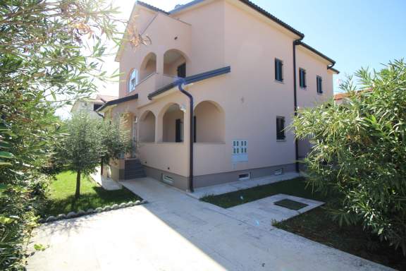 Apartment Iko 3