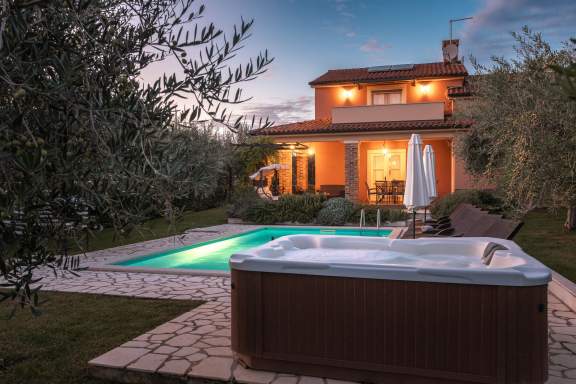 Casa Clara